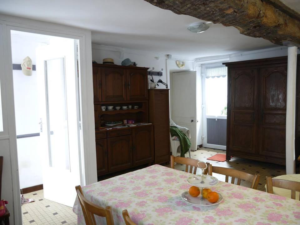 Bed and Breakfast Les Miquelots Pont-d'Ouilly Экстерьер фото