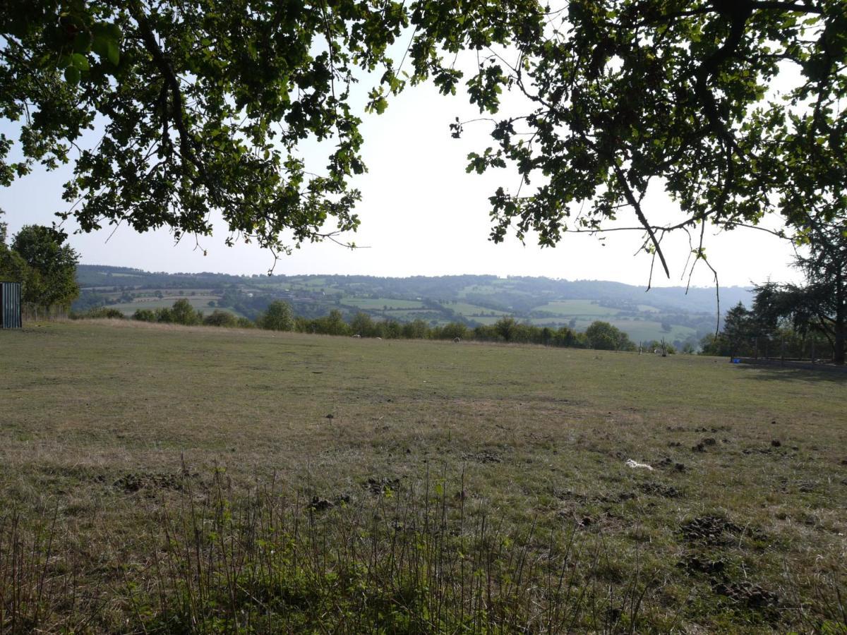 Bed and Breakfast Les Miquelots Pont-d'Ouilly Экстерьер фото